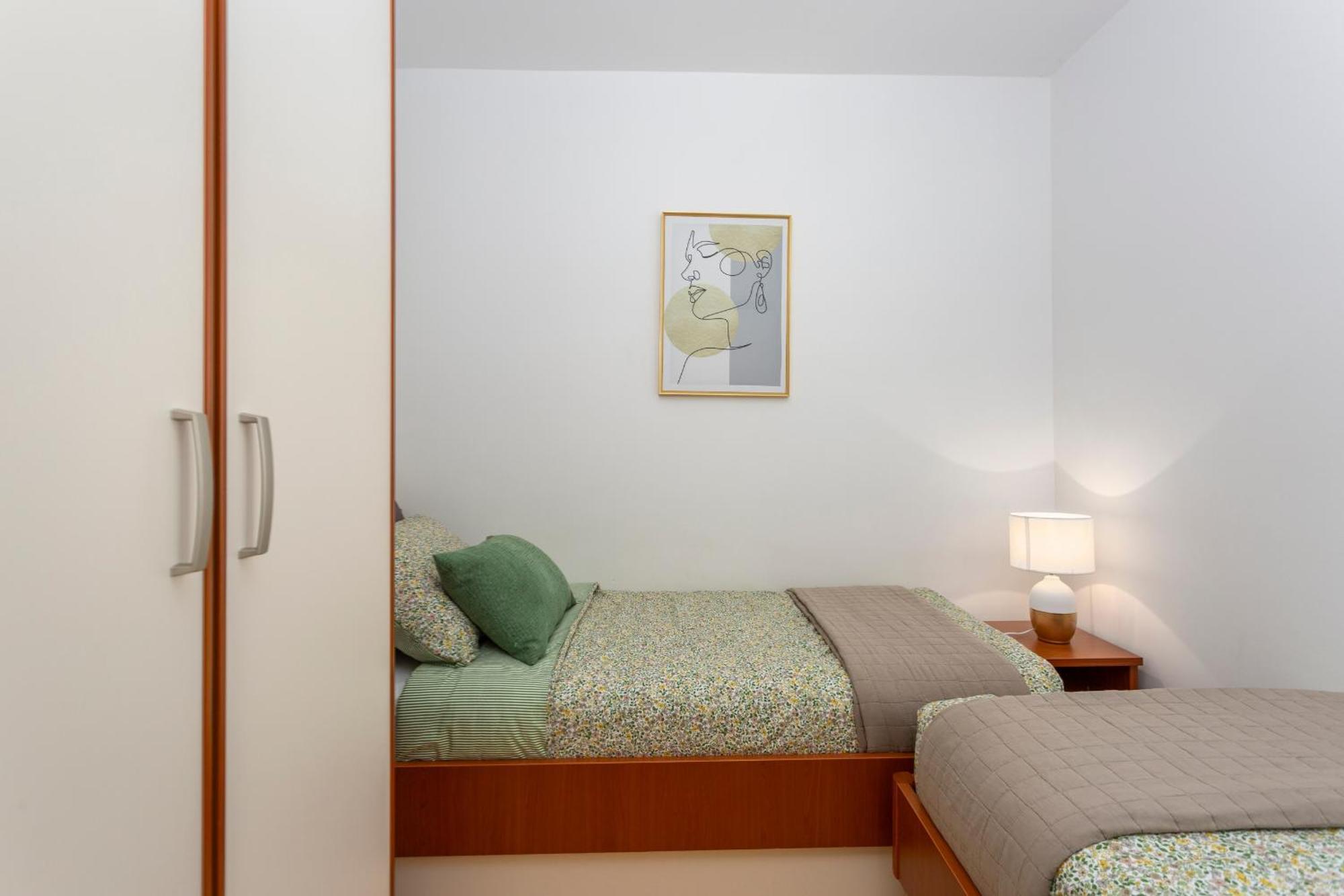 Apartments By The Sea Njivice, Krk - 5295 الغرفة الصورة