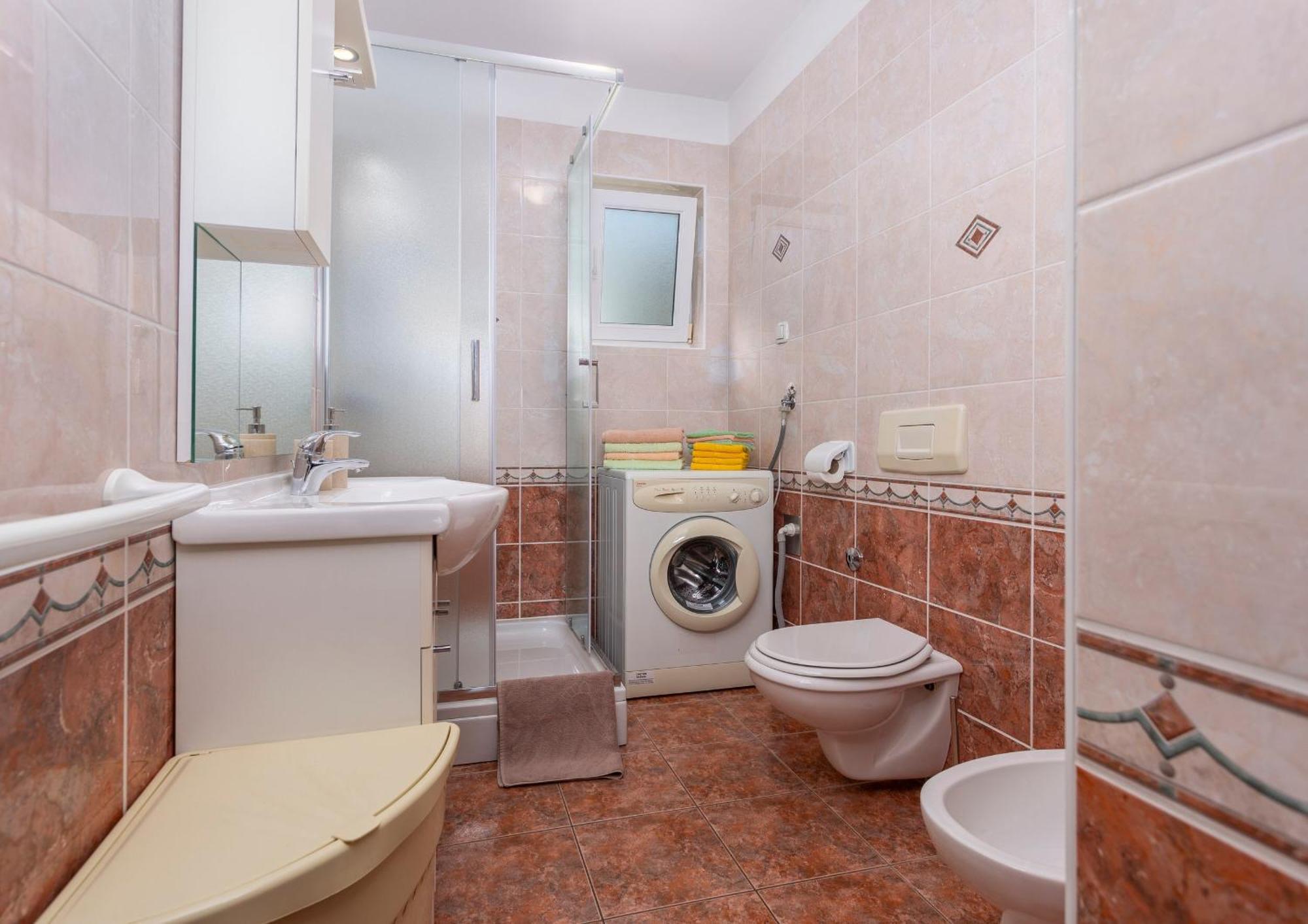 Apartments By The Sea Njivice, Krk - 5295 المظهر الخارجي الصورة